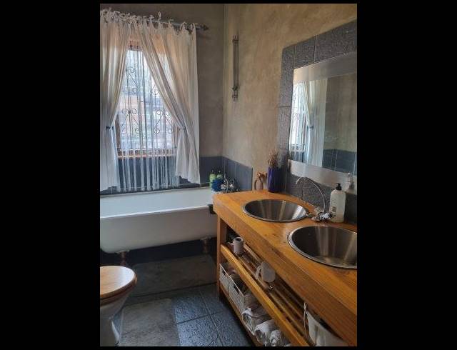 BUSINESS FOR SALE IN NEW STATE AREA